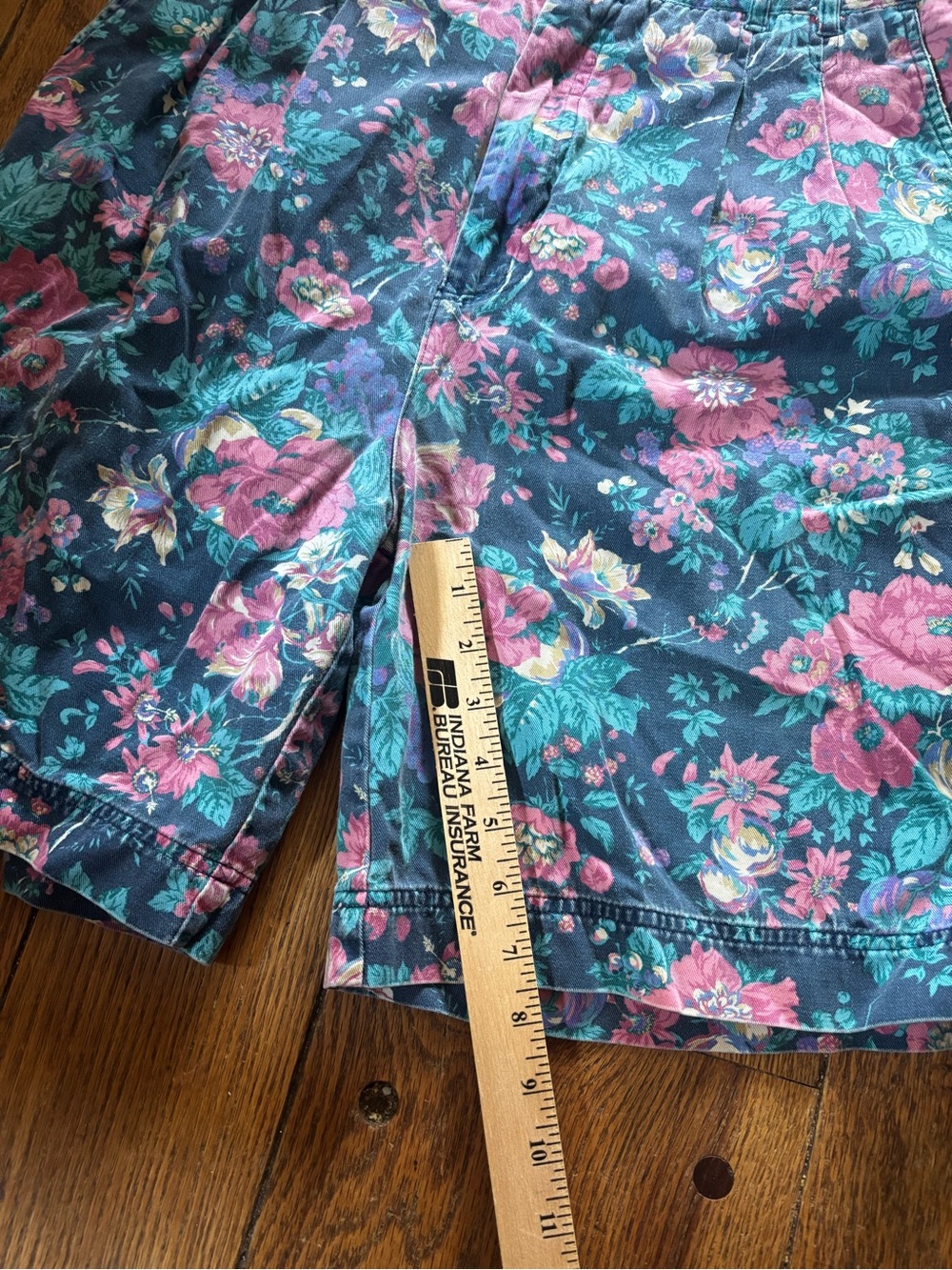 Vintage HKA Design Floral Cotton pleated Shorts - Navy with Pink Floral Print - Picture 6 of 9